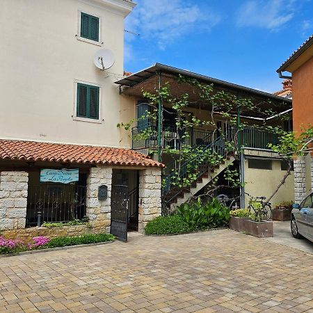 Apartments La Pergola Ровинь Экстерьер фото
