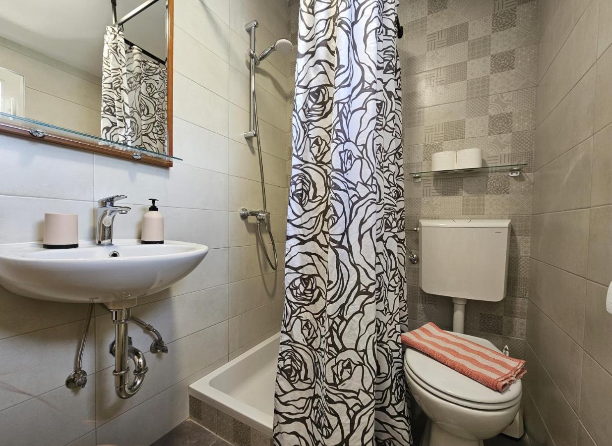 Apartments La Pergola Ровинь Экстерьер фото