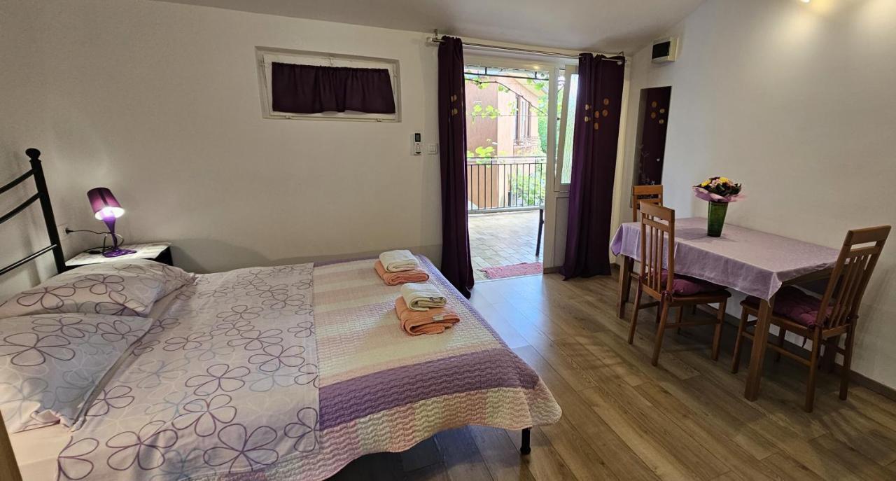 Apartments La Pergola Ровинь Экстерьер фото