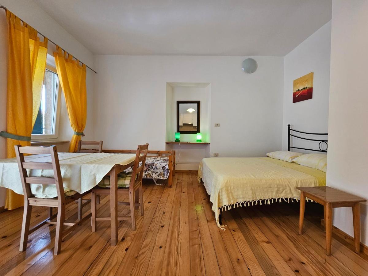 Apartments La Pergola Ровинь Экстерьер фото
