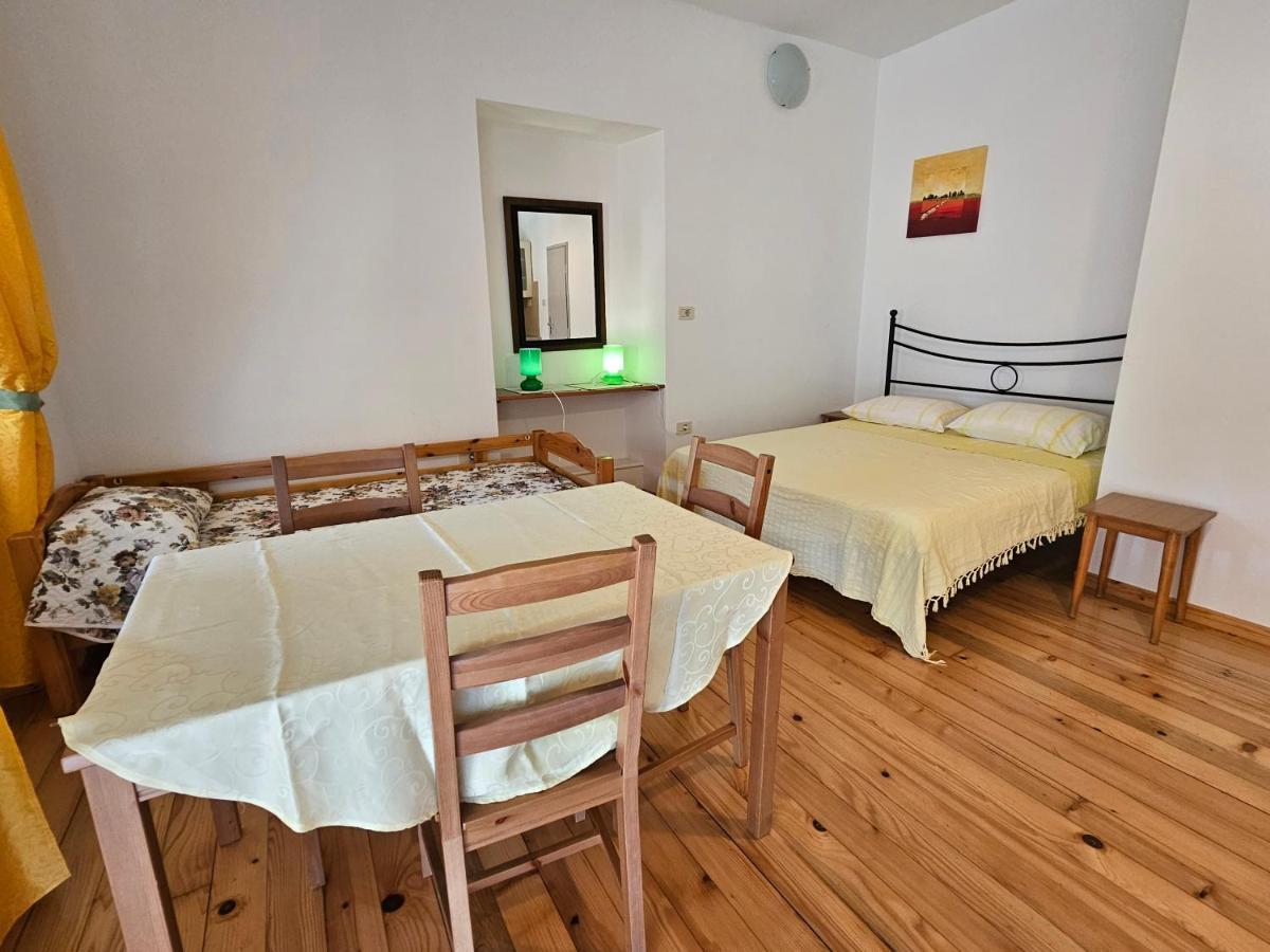 Apartments La Pergola Ровинь Экстерьер фото