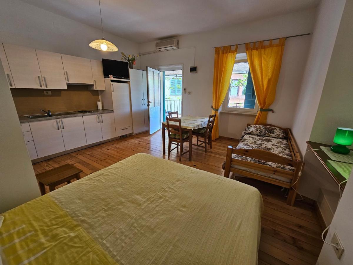 Apartments La Pergola Ровинь Экстерьер фото