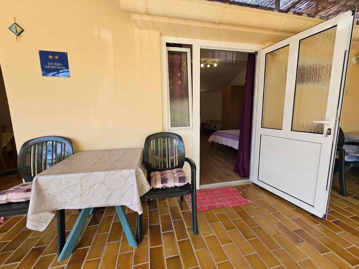 Apartments La Pergola Ровинь Экстерьер фото