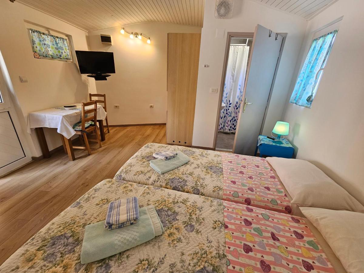 Apartments La Pergola Ровинь Экстерьер фото