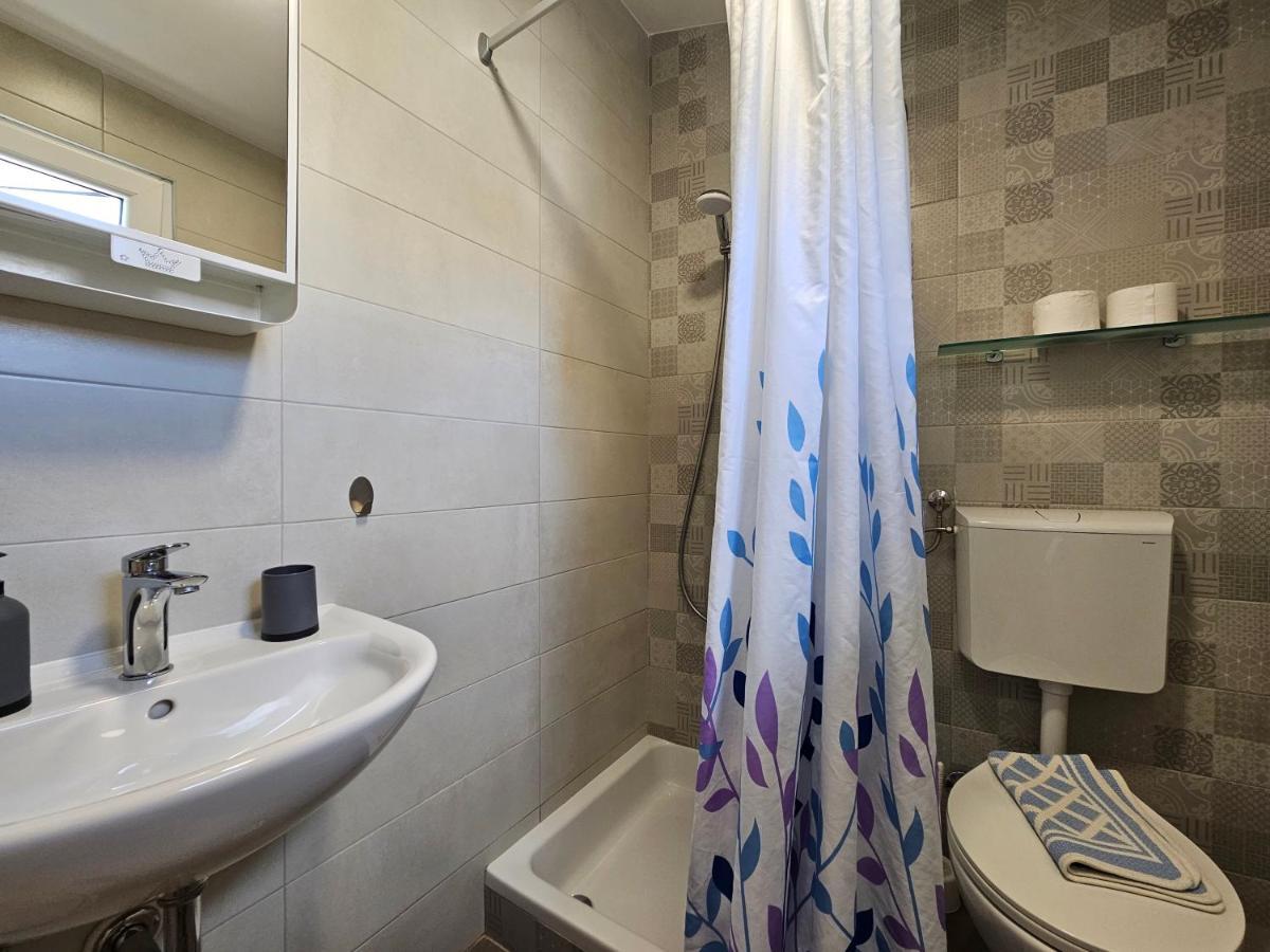 Apartments La Pergola Ровинь Экстерьер фото